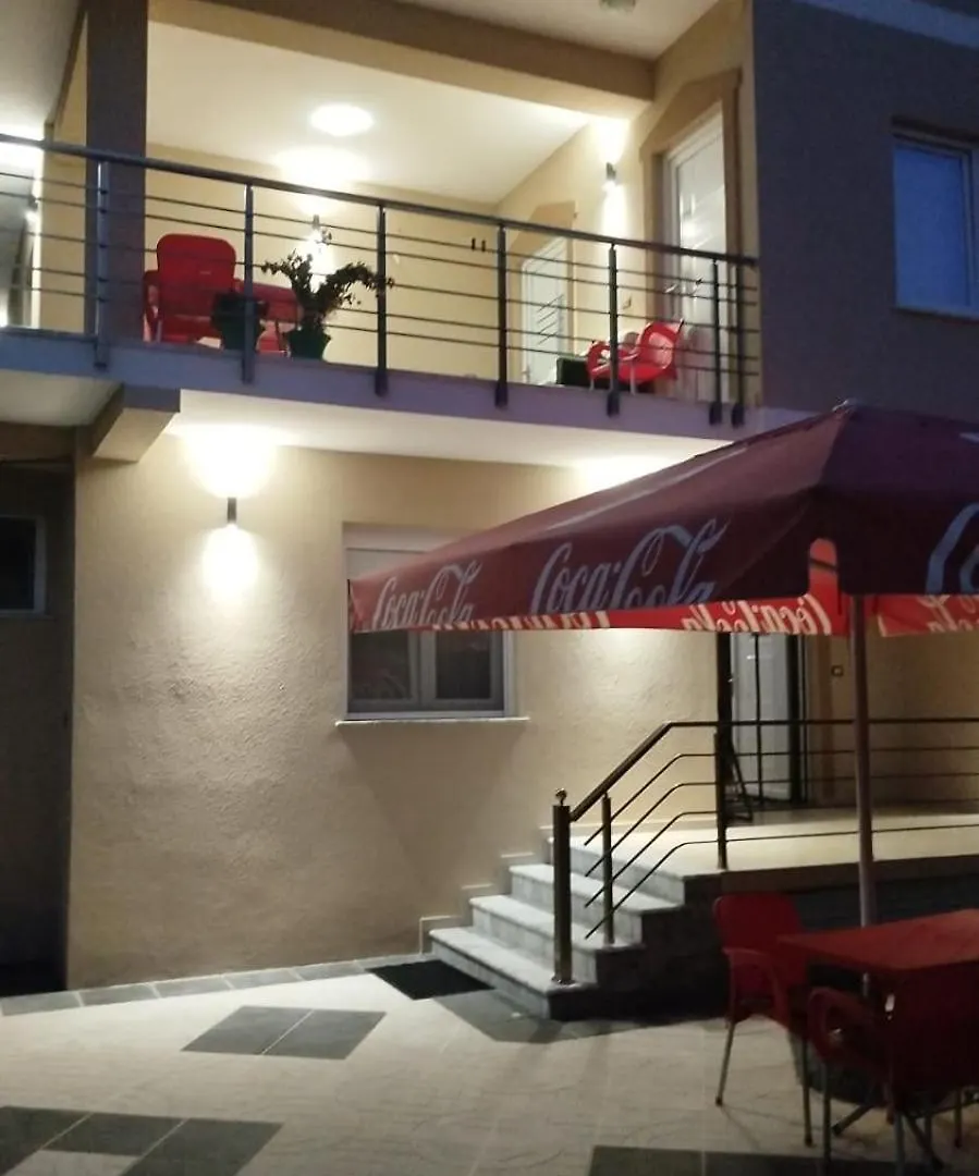 Unique Otel Pogradaş Arnavutluk
